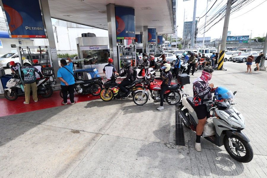 Harga diesel dan kerosene diperkirakan turun minggu depan