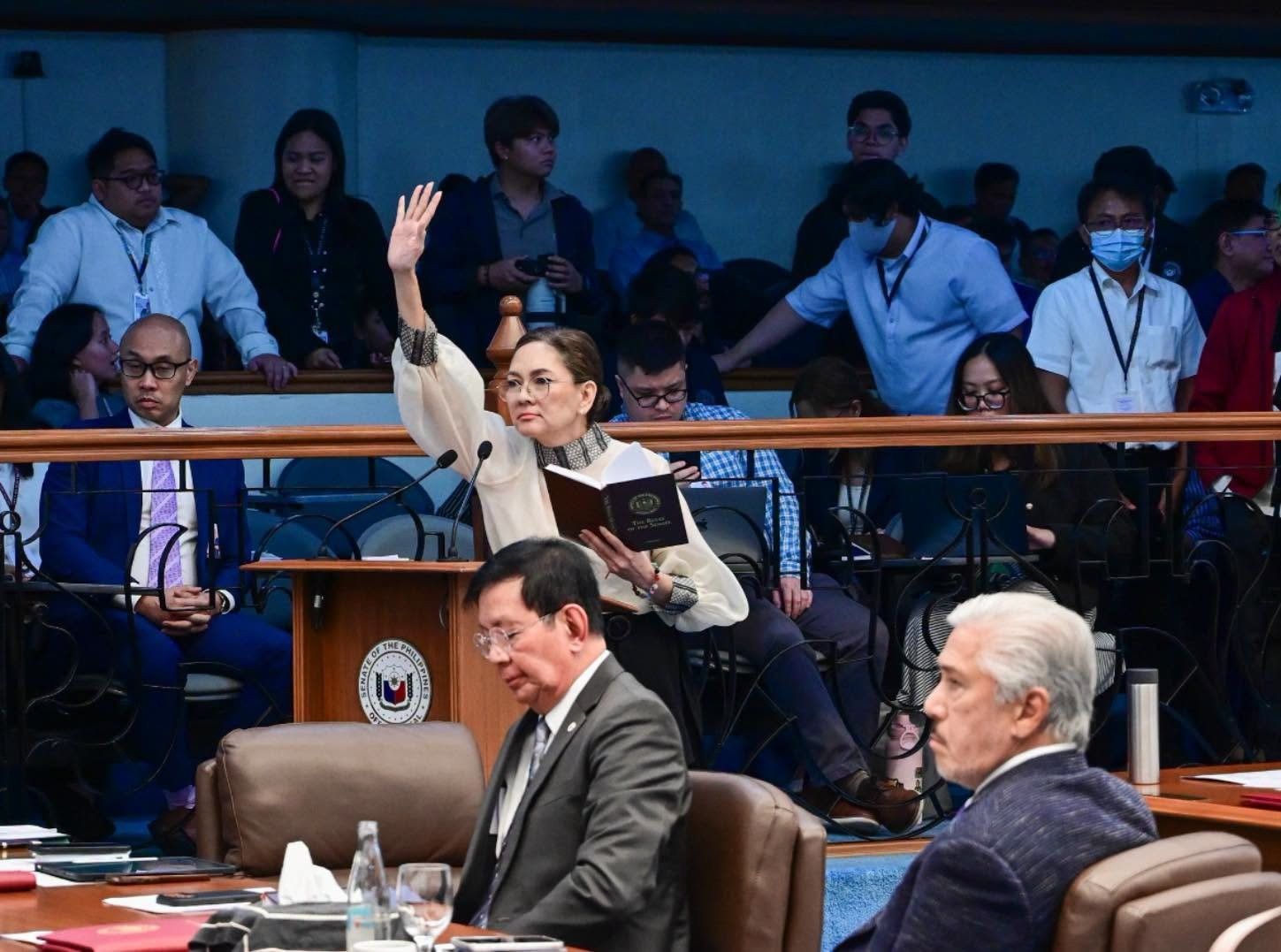 Senator Hontiveros menyerukan kehadiran fisik di Senat