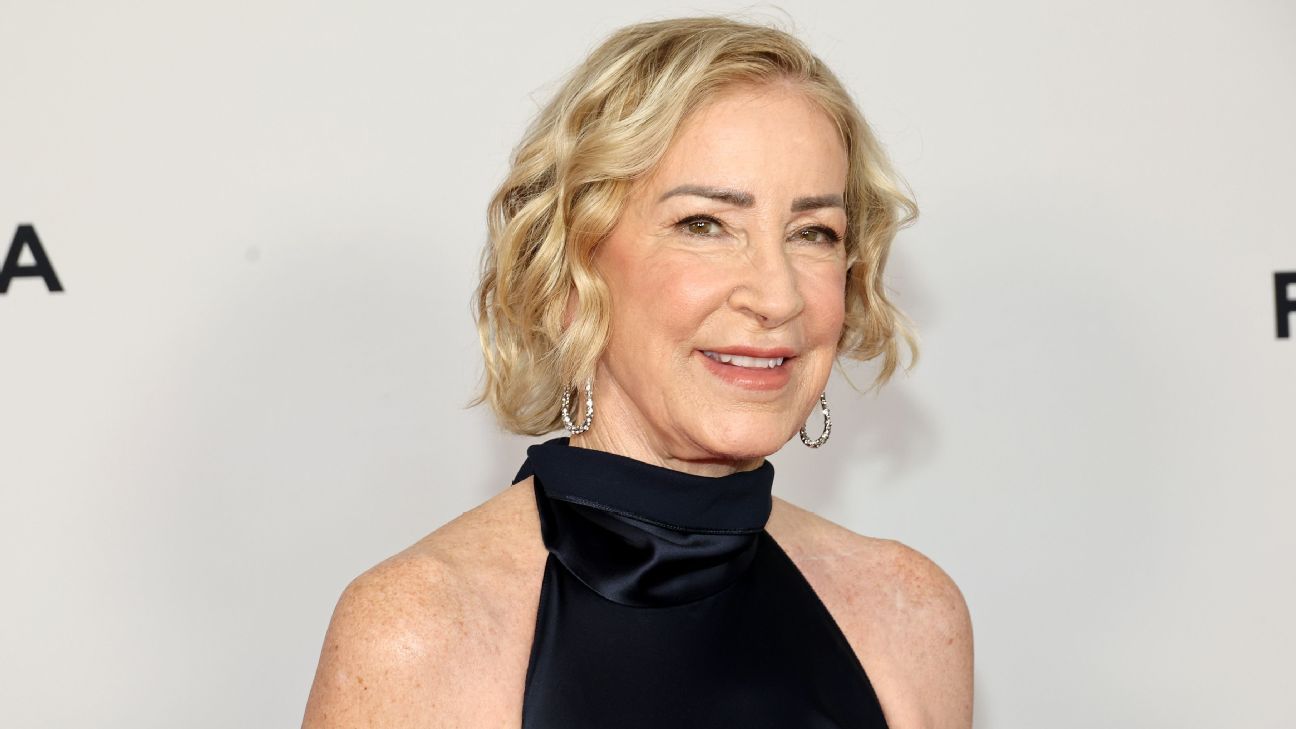 Chris Evert mengalami kanker ovarium dan absen dari Wimbledon