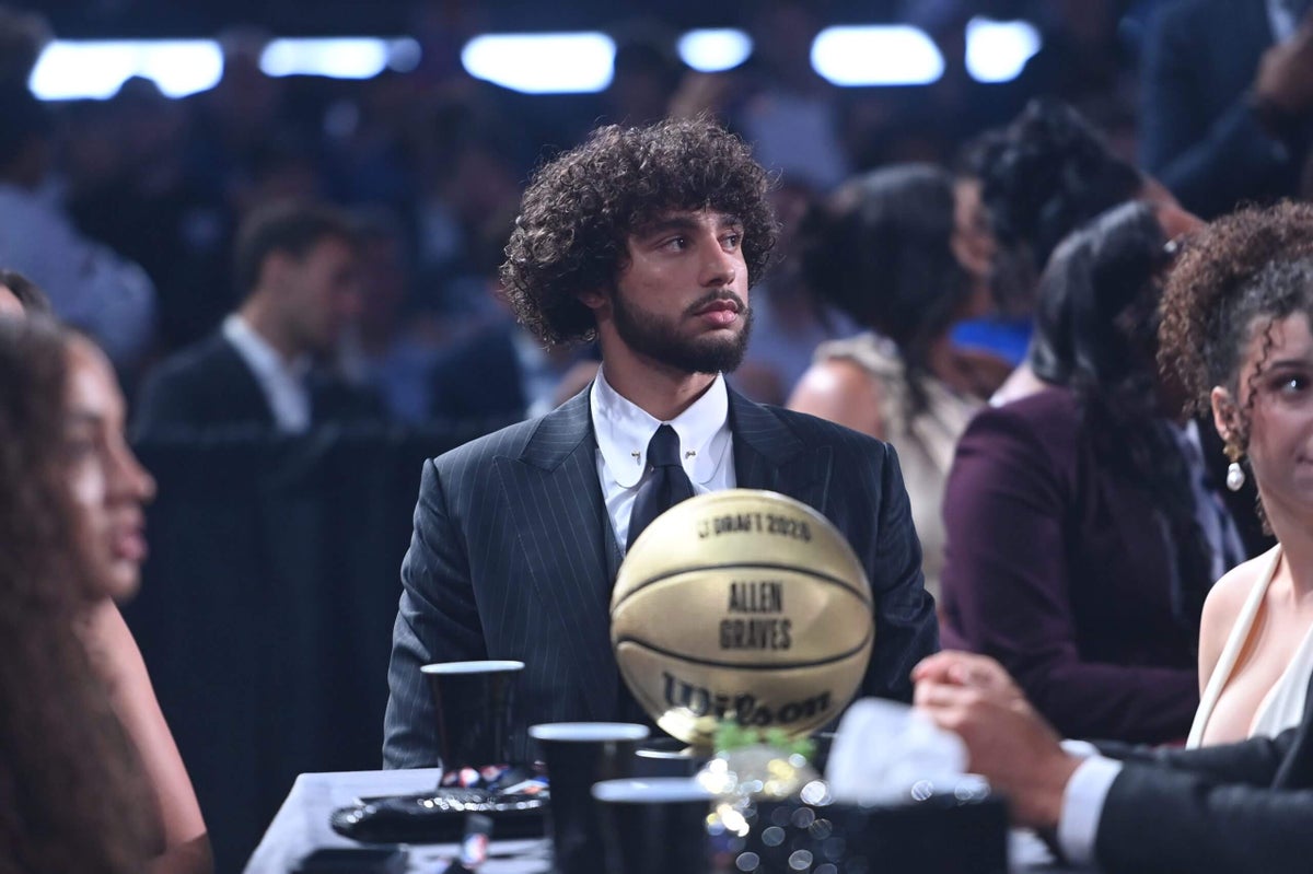 Draft Allen Graves oleh Raptors untuk perkuat pertahanan