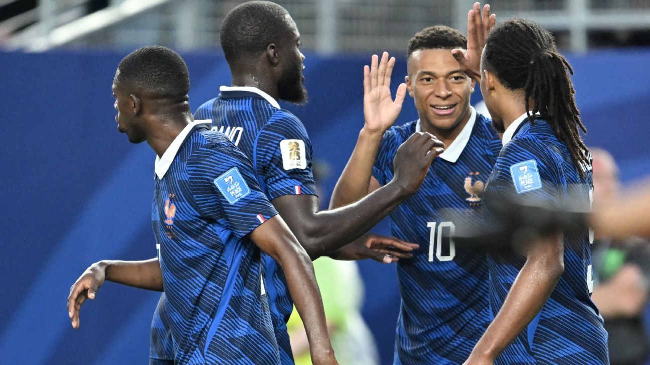 Mbappé mencetak gol di Piala Dunia 2023